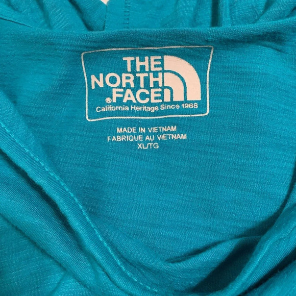THE NORTH FACE Cap Sleeve Button on Shoulders‎ Shirt in Teal - Picture 7 of 8